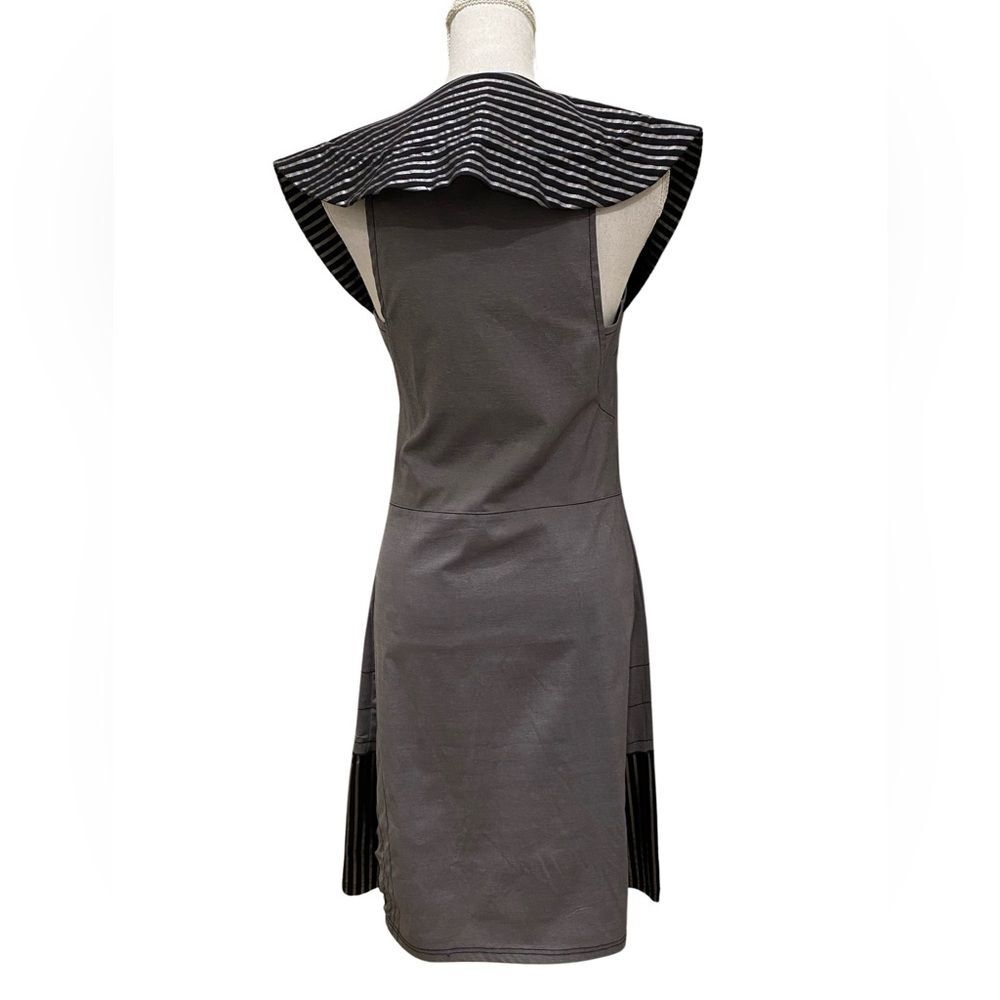 NWT $250 Sleeveless Knee-Length Striped Dress by Dzhavael Couture. Small - Picture 2 of 9